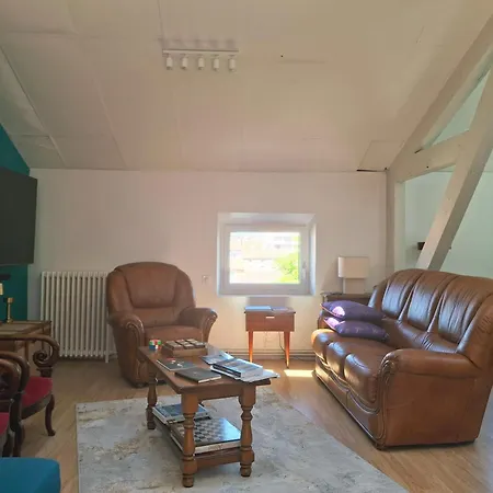 Bright Loft Near Court 2 Bedroom And Table For 10 *